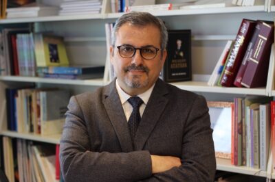 SIMEDICAL ROMÂNIA aduce în premieră în București expertiza mondială a prof. dr. Erdal Karaöz în medicina regenerativă