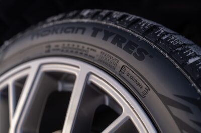 Nokian Tyres este Sponsor Oficial al Campionatelor Mondiale de Hochei pe Gheață IIHF din 2026 și 2027