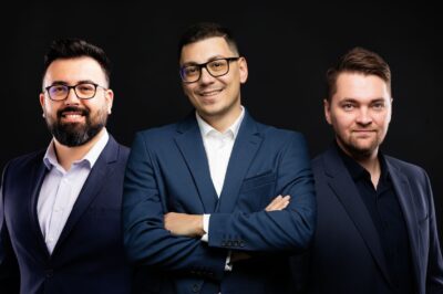 90 de roboți AI pentru digitalizarea IMM-urilor din România – inițiativă semnată de trei tineri antreprenori